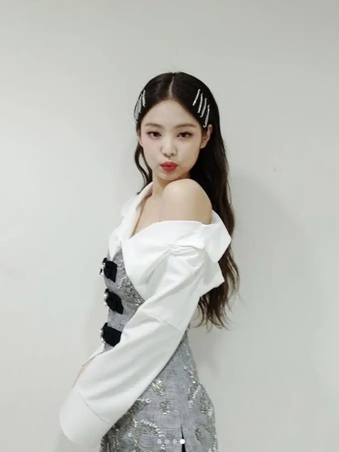 Jennie Blackpink memiliki gaya pakaian yang berubah setelah mengganti stylistnya/dok. Instagram Jennie