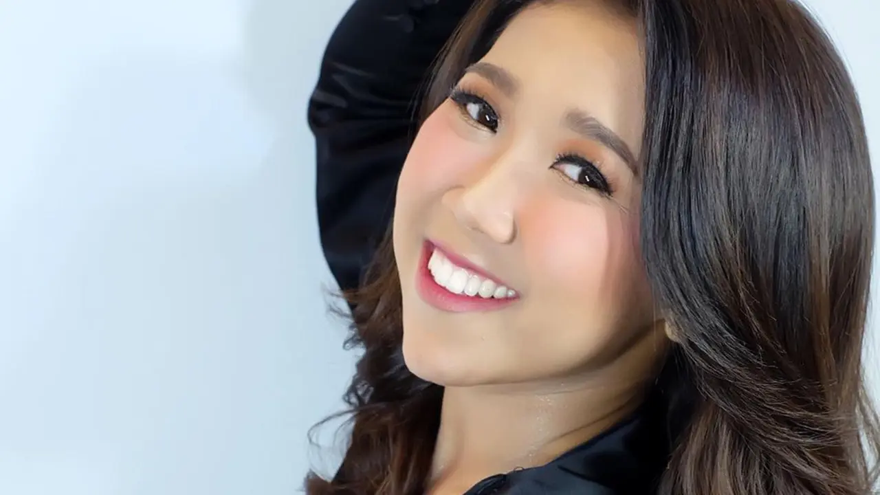 Pesona Kiky Saputri dengan Makeup Tebal, Disebut Mirip Gisella Anastasia