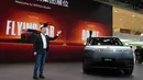 Sebanyak 1.451 mobil dipamerkan, termasuk 181 mobil baru yang melakukan debut global serta 71 mobil konsep siap memanjakan mata pengunjung yang datang. Tampak dalam foto, Ketua dan CEO XPENG, He Xiaopeng, berbicara saat gelaran Beijing Auto Show 2026 atau Auto China 2026, Jumat 24 April 2026. (AP Photo/Ng Han Guan)