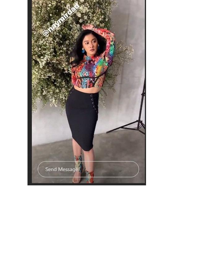 7 Gaya Pemotretan Terbaru Naysilla Mirdad, Curi Perhatian Netizen