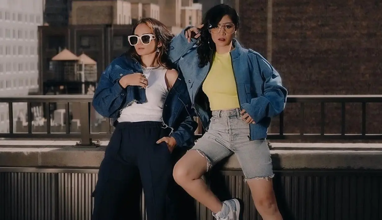 Menghadiri salah satu pagelaran fashion, tentunya penampilan dari Febby Rastanty sukses jadi perhatian. Penampilan pemain sinetron Pura-Pura Kaya ini terlihat fashionable selama ia berada di New York. (Liputan6.com/IG/@febbyrastanty)