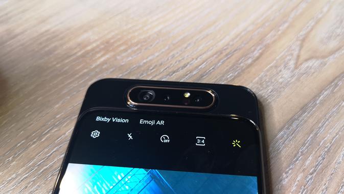 Triple Rotating Camera di Galaxy A80. Liputan6.com/Agustinus Mario Damar