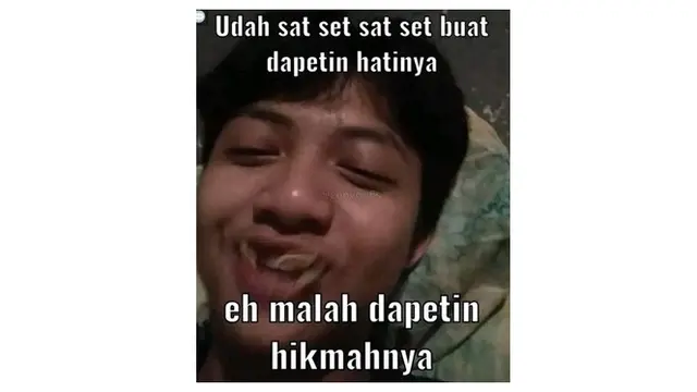 6 Meme Lucu Orang Senyum Getir Karena Masalah Hidup Ini Kocak Hot