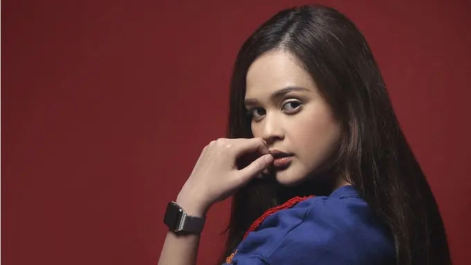 [Bintang] Cut Meyriska