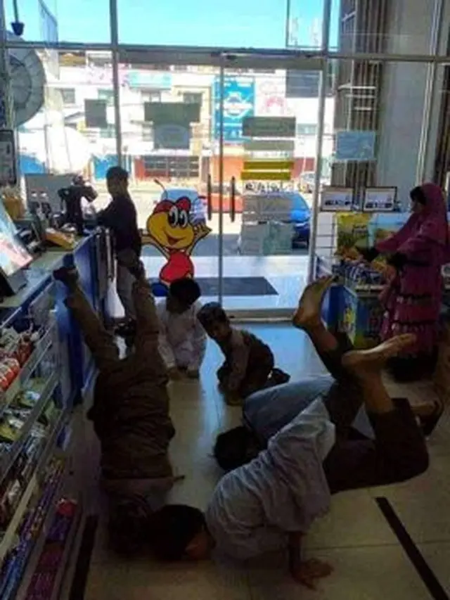 6 Potret Bocah Top Up Game Pakai THR Lebaran Ini Bikin Senyum Tipis
