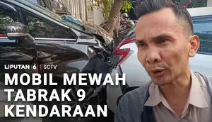 Mobil Mewah Tabrak 9 Kendaraan