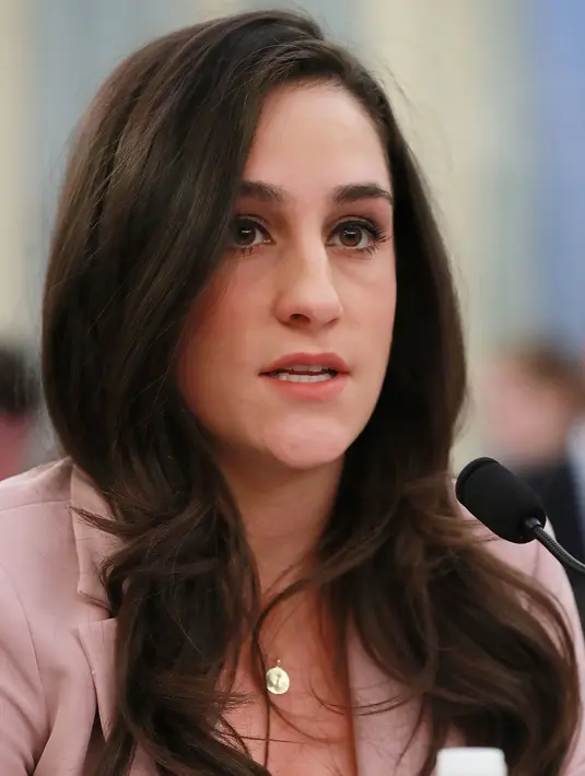 Peraih medali emas Olimpiade senam Jordyn Wieber memberi kesaksian terkait pelecehan seksual yang dilakukan dokter tim senam AS, Larry Nassar di Capitol Hill (18/4). (Chip Somodevilla / Getty Images / AFP)