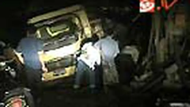Truk Seruduk Warung, Satu Tewas