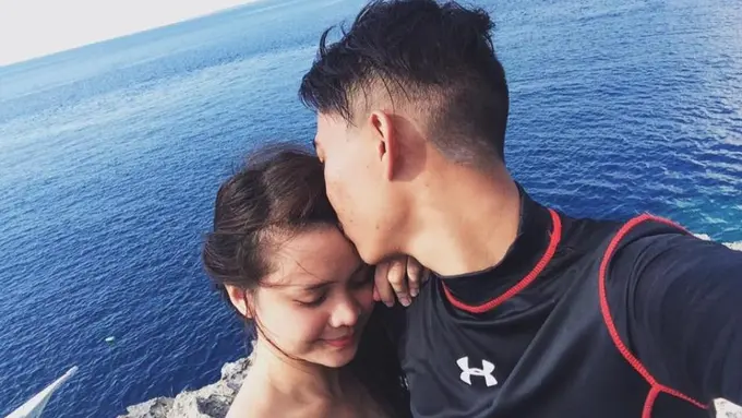 [Bintang] Putus Usai 9 Tahun Pacaran, Cerita Cinta Pasangan Ini Jadi Viral