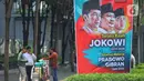 Pada baliho terdapat gambar Presiden Joko Widodo (Jokowi) dan disebelahnya terdapat gambar Prabowo dan Gibran. (Liputan6.com/Angga Yuniar)