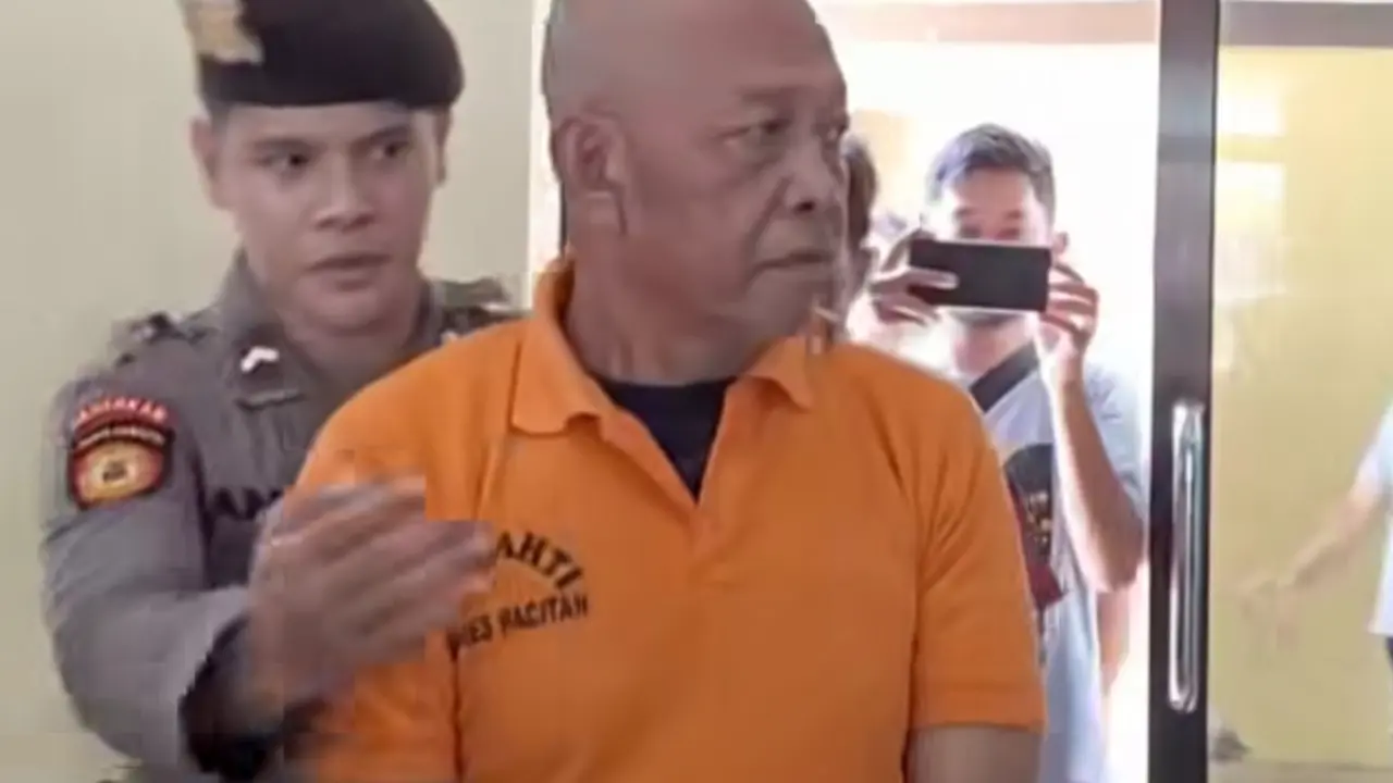 Sutarman alias Mbah Tarman (74)