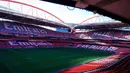 Kegiatan tur Estadio da Luz ini menjadi bagian dari agenda pemusatan latihan Korea-Korea Selecao pada hari kelima mereka di Portugal, Senin (25/11) waktu setempat. Rombongan KKS berkesempatan untuk mengenal lebih dekat stadion dari klub tersukses di Liga Portugal. (Bola.com/Bagaskara Lazuardi)