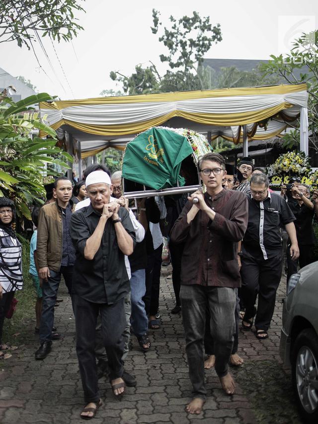 Anak Lihat Gelagat Aneh Sebelum Deddy Sutomo Meninggal Dunia Showbiz Liputan6 Com