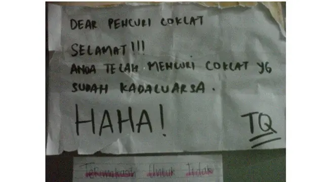 6 Tulisan Nyeleneh di Pintu Kulkas Ini Bikin Tepuk Jidat