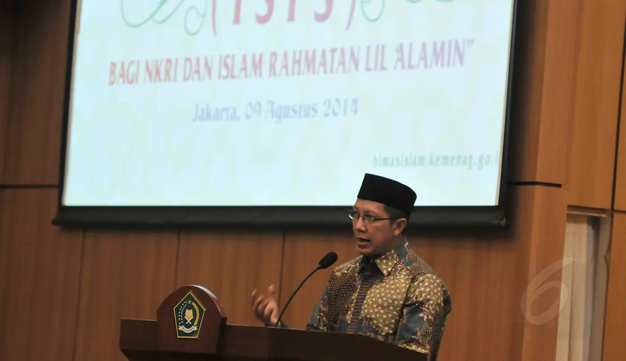 Menteri Agama, Lukman Hakim Saifuddin, bersama beberapa ormas Islam menggelar pertemuan terkait ISIS di Kantor Kemenag, Jakarta, (9/8/2014). (Liputan6.com/Johan Tallo)
