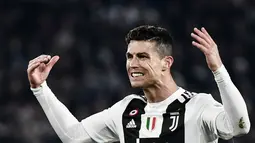 2. Cristiano Ronaldo (Juventus) - 19 gol dan 8 assist (AFP/Marco Bertorello)