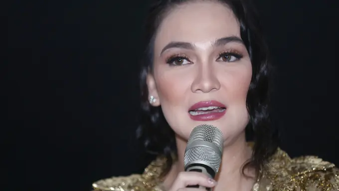 [Bintang] Luna Maya