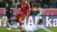 Christoph Metzelder saat masih memperkuat Schalke (AFP/CHRISTOF STACHE)