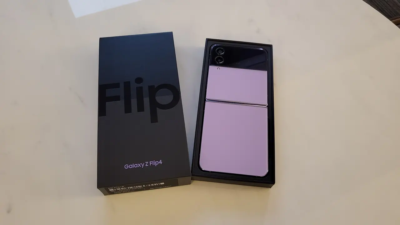 Samsung Galaxy Z Flip 4 5G