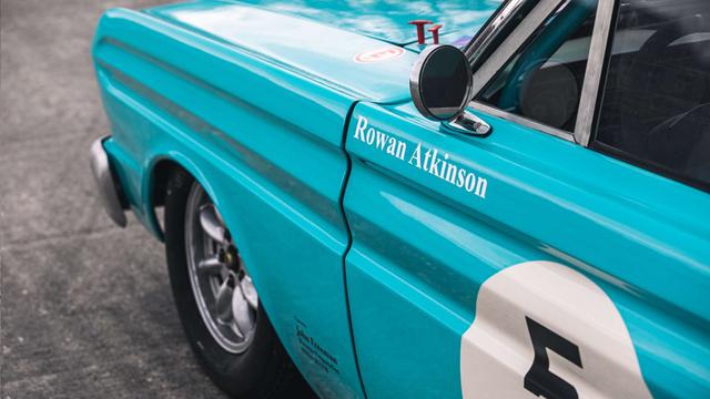 Mobil balap Rowan Atkinson sedang mencari pemilik baru