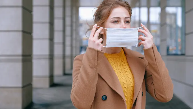 Cantik pakai masker saat new normal