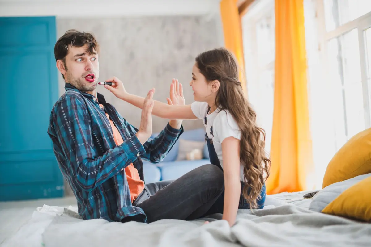 Tips Mengajarkan Anak tentang Consent Sejak Dini  (photo by freepik.com)
