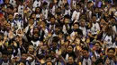 Sejumlah anak tampak antusias saat mengikuti pelatihan basket oleh Jr NBA di Cilandak Sports Center, Jakarta, Sabtu (24/3/2018). Jr NBA program pembinaan global memperkenalkan basket kepada anak-anak. (Bola.com/Asprilla Dwi Adha)