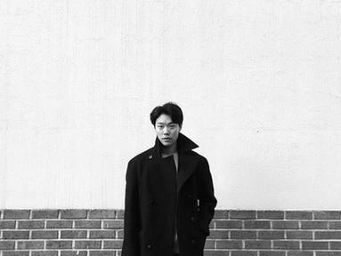 Sering dinilai memiliki paras yang jelek, Ryu Jun Yeol sudah menyiapkan jurus jitu untuk menjawabnya. Ia tidak akan ambil pusing dengan hal yang selalu dikatakan orang lain tentang dirinya. (Instagram/ryusdb)