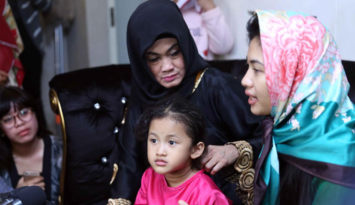 Ucapan Terima Kasih Keluarga Julia Perez di Tahlilan Hari 