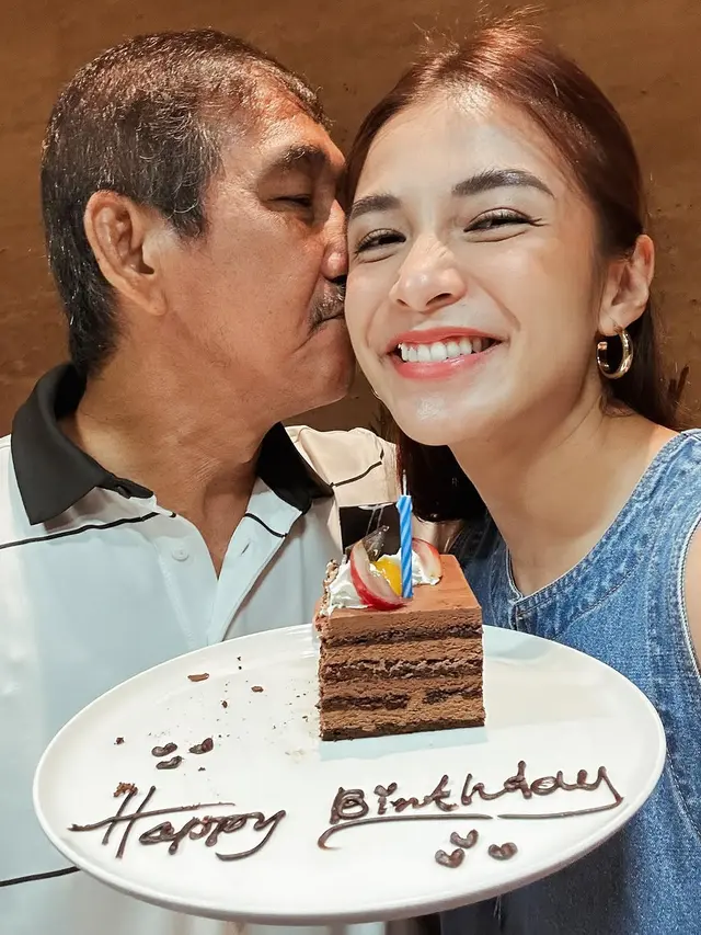 Chelsea Olivia Pulang Kampung