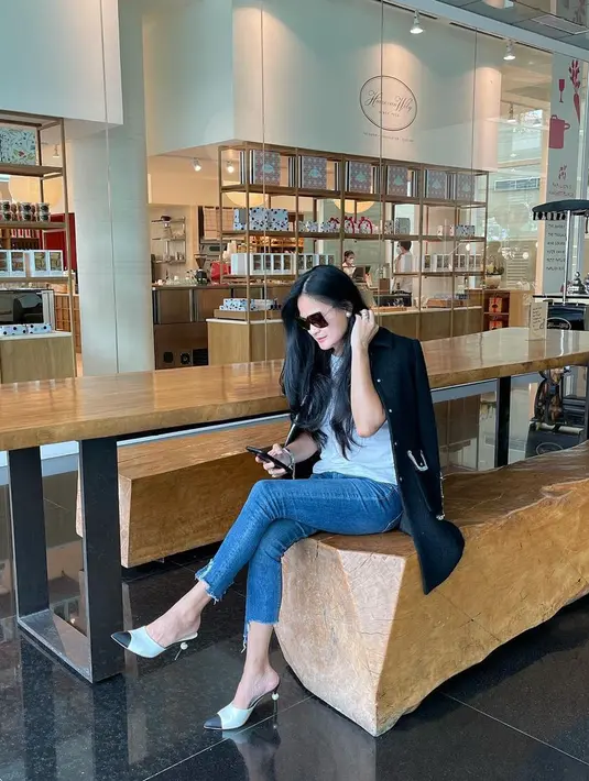 (Instagram/donnaharunofficial)