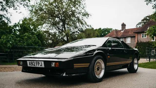 Lotus Esprit