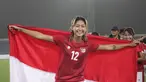 Zahra Muzdalifah, salah satu pemain andalan Garuda Pertiwi. Zahra berposisi sebagai penyerang dan kerap menciptakan gol kemenangan bagi timnas. Peran sentral Zahra membuatnya Timnas Putri Indonesia bisa berprestasi. (Liputan6.com/IG/@zahmuz12)