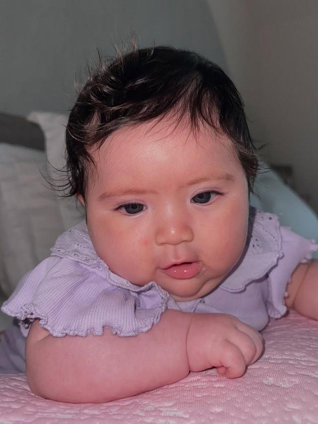 Potret Baby Hagia Putri Jessica Iskandar dan Vincent Verhaag. (instagram/inijedar)