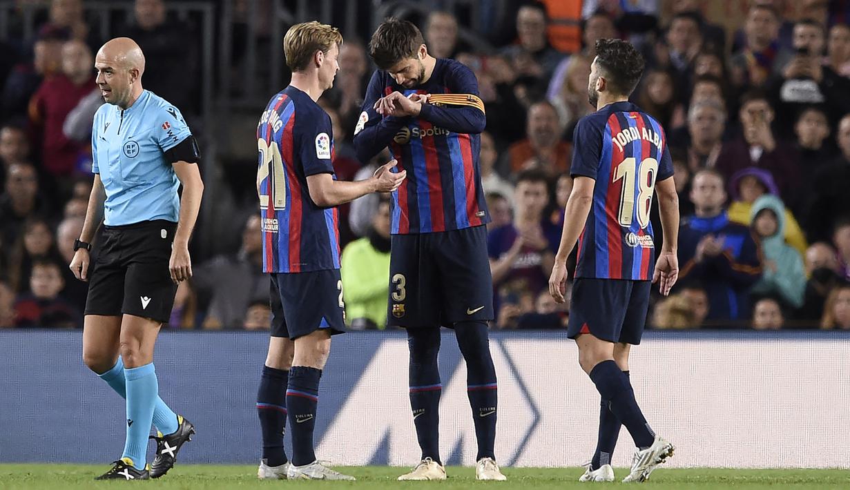 Dalam laga yang dimenangi Barcelona dengan skor 2-0 tersebut, Gerard Pique tampil selama 85 menit sebelum akhirnya digantikan oleh Andreas Christensen. (AFP/Josep Lago)