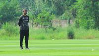 Jelang Menjamu Persib Bandung di Samarinda, Pelatih Persija Jakarta Meminta Pemain Asuhannya Menahan Diri