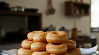 Donat Kampung Tanpa Telur dan Tanpa Susu/Cara Membuat Donat Kampung Empuk Tanpa Mixer (Sumber: gemini.com)