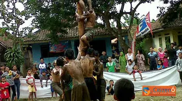 Desa Seuat Jaya, Kabupaten Petir, Serang, Banten merayakan lebaran dengan aneka lomba, Rabu (31/8).