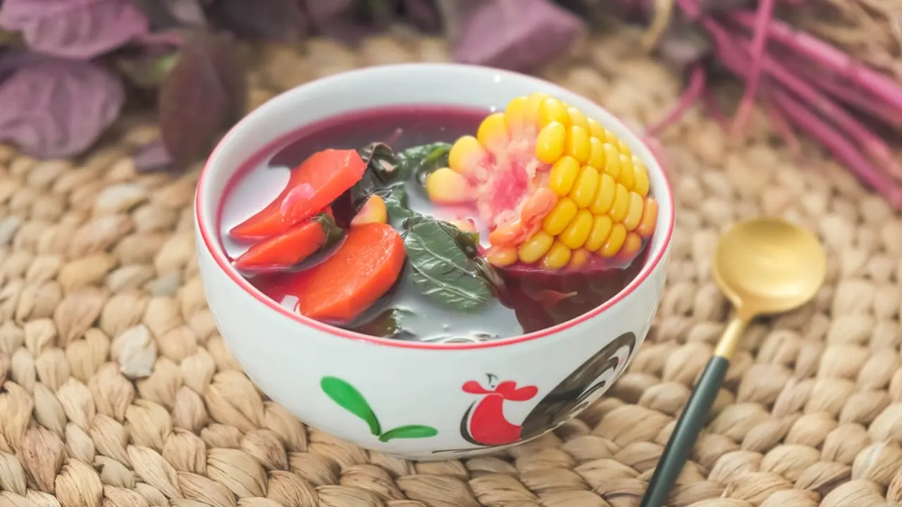 sop sayur bening bayam merah