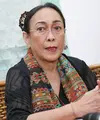 Sukmawati Soekarnoputri menggelar jumpa pers terkait Puisi Ibu Indonesia yang menjadi kontroversi di berbagai kalangan khususnya umat Islam di Restoran Warung Daun, Cikini, Jakarta Pusat, Rabu (4/4/2018). (Nurwahyunan/Bintang.com)