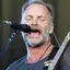 Sting adalah seorang penyanyi kelahiran Inggris