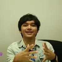 Berbagai kejutan akan hadir dari album ketiga Calvin Jeremy. Tema yang diangkat masih mengenai cinta, tetapi konsepnya ditujukan untuk semua kalangan, yaitu orangtua dan remaja