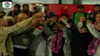 Tiba di Bandara Soekarno Hatta, Timnas U-22 disambut Menpora Imam Nahrawi. Imam akan bawa Timnas ke Istana Negara untuk bertemu Presiden Jokowi.