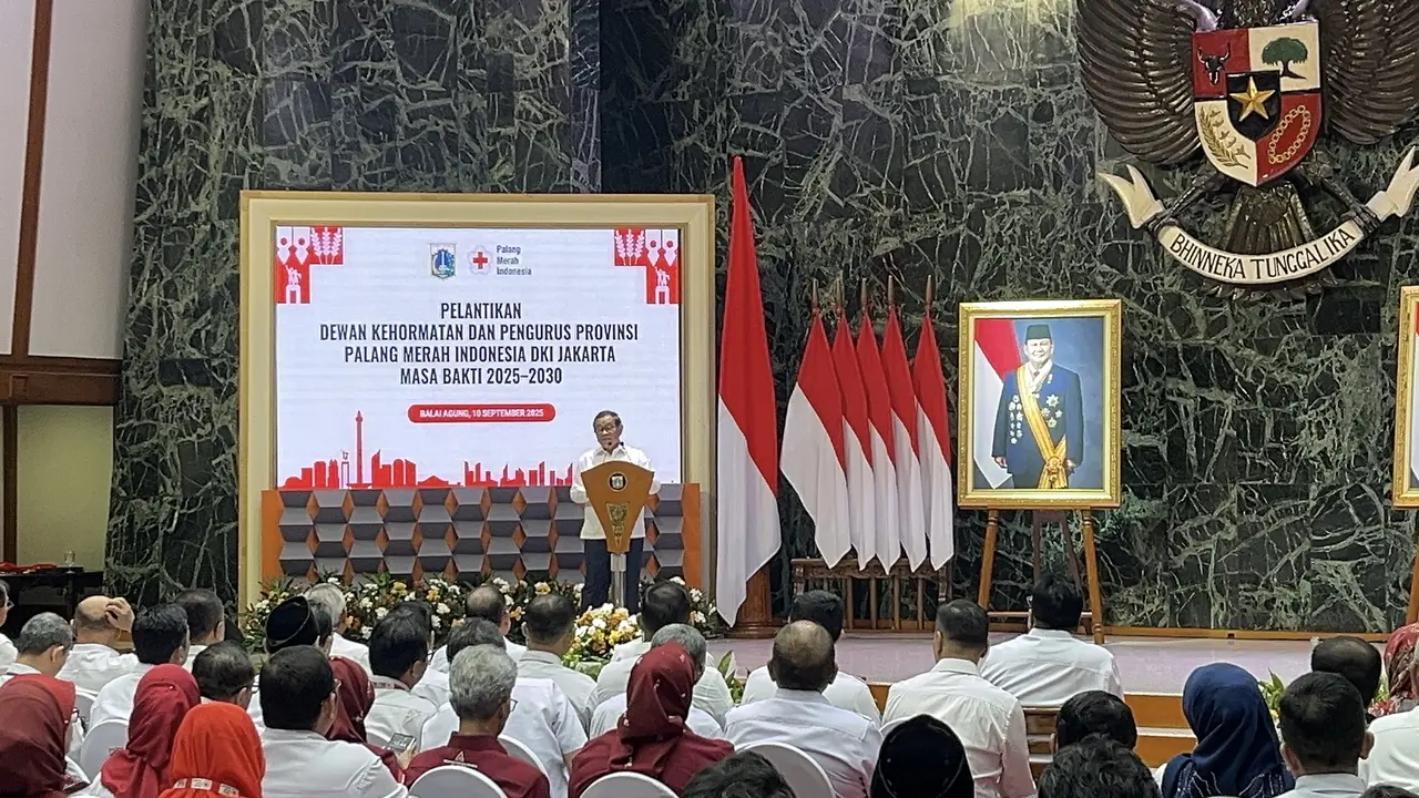 Gubernur Jakarta Pramono Anung dalam sambutannya di acara Pelantikan Pengurus Palang Merah Indonesia (PMI) DKI Jakarta, Rabu (10/9/2025).