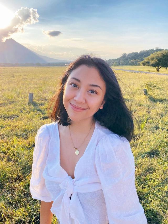 Menginjak Usia 31 Tahun, Ini 6 Transformasi Sherina Munaf dari Kecil hingga Kini