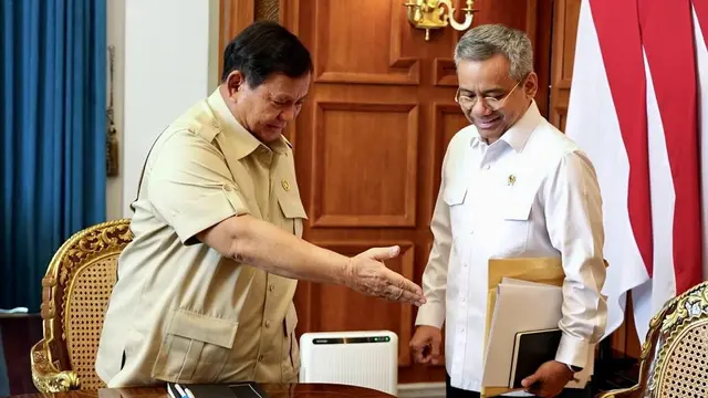 Presiden Prabowo Subianto dan Menteri Keuangan Suahasil Nazara. (Biro Pers Sekretariat Presiden)