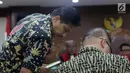 Mantan anggota DPR, Bowo Sidik Pangarso usai mengucapkan sumpah sebelum memberi keterangan sebagai saksi pada sidang lanjutan suap terkait kerja sama pengangkutan pupuk dengan terdakwa, Asty Winasti di Pengadilan Tipikor Jakarta, Rabu (26/6/2019). (Liputan6.com/Helmi Fithriansyah)