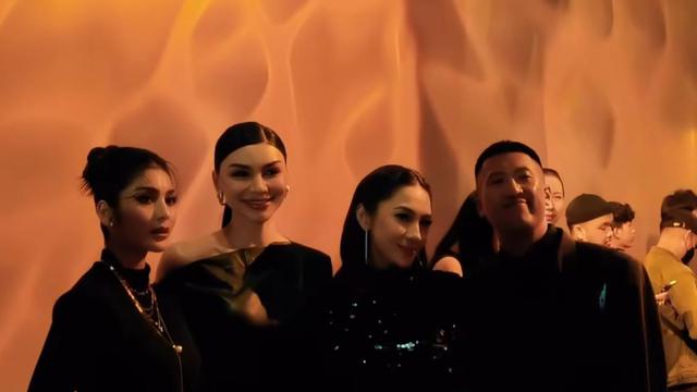 Pesona Dinda Kirana dalam balutan gaun elegan. (credit:instagram.com/dindakirana.s)