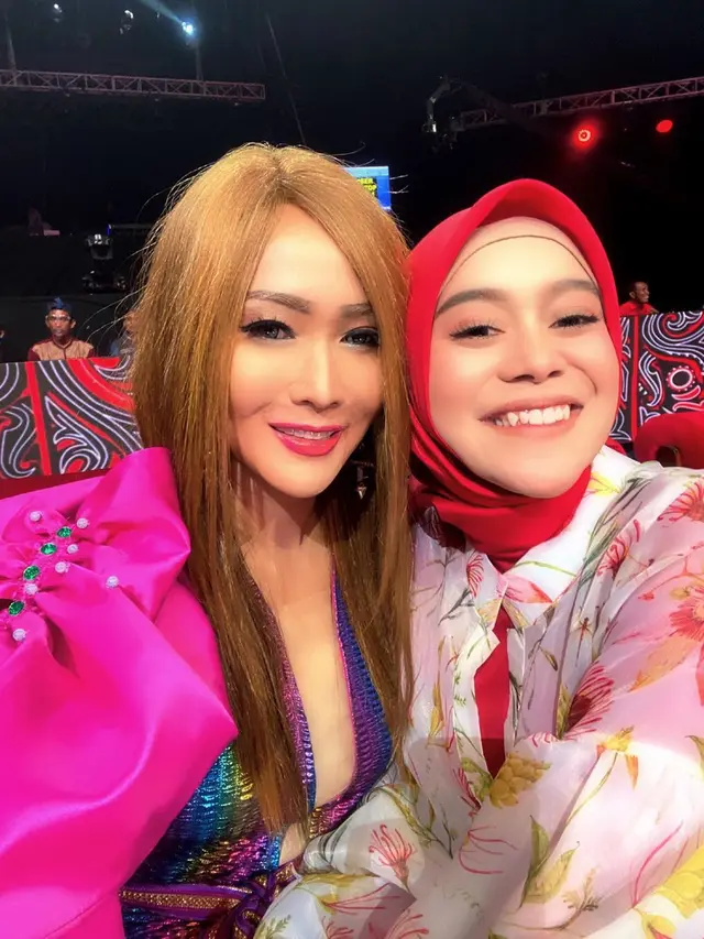6 Potret Kebersamaan Lesty Kejora dan Inul Daratista, Bak Ibu Kandung