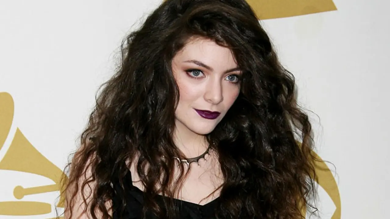 lorde-140127b.jpg